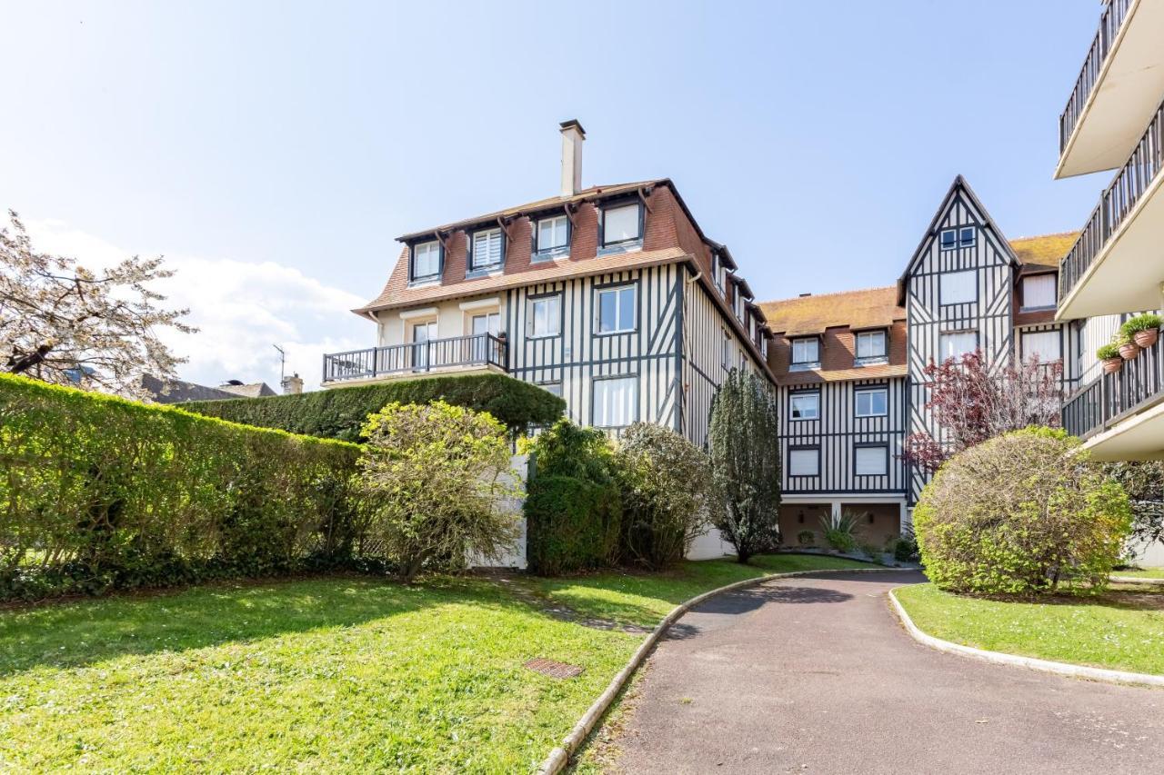 Le Carrousel - Appartement Avec Studio Attenant Deauville Zewnętrze zdjęcie